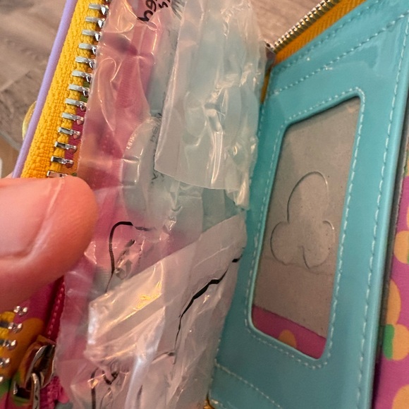 Loungefly Green Wallet with Pink Polka Dots and Bow - Picture 3 of 3